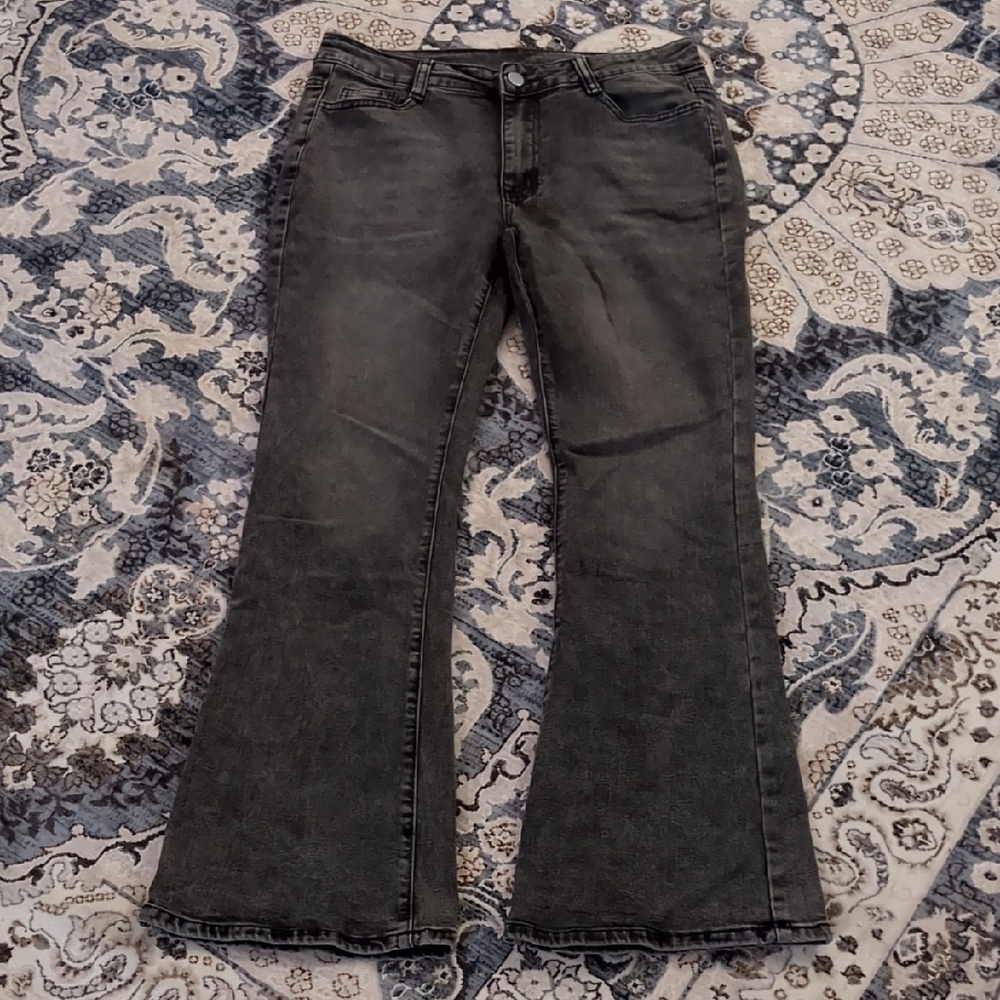 **3/$10** Unbranded Flare Jeans Size Large